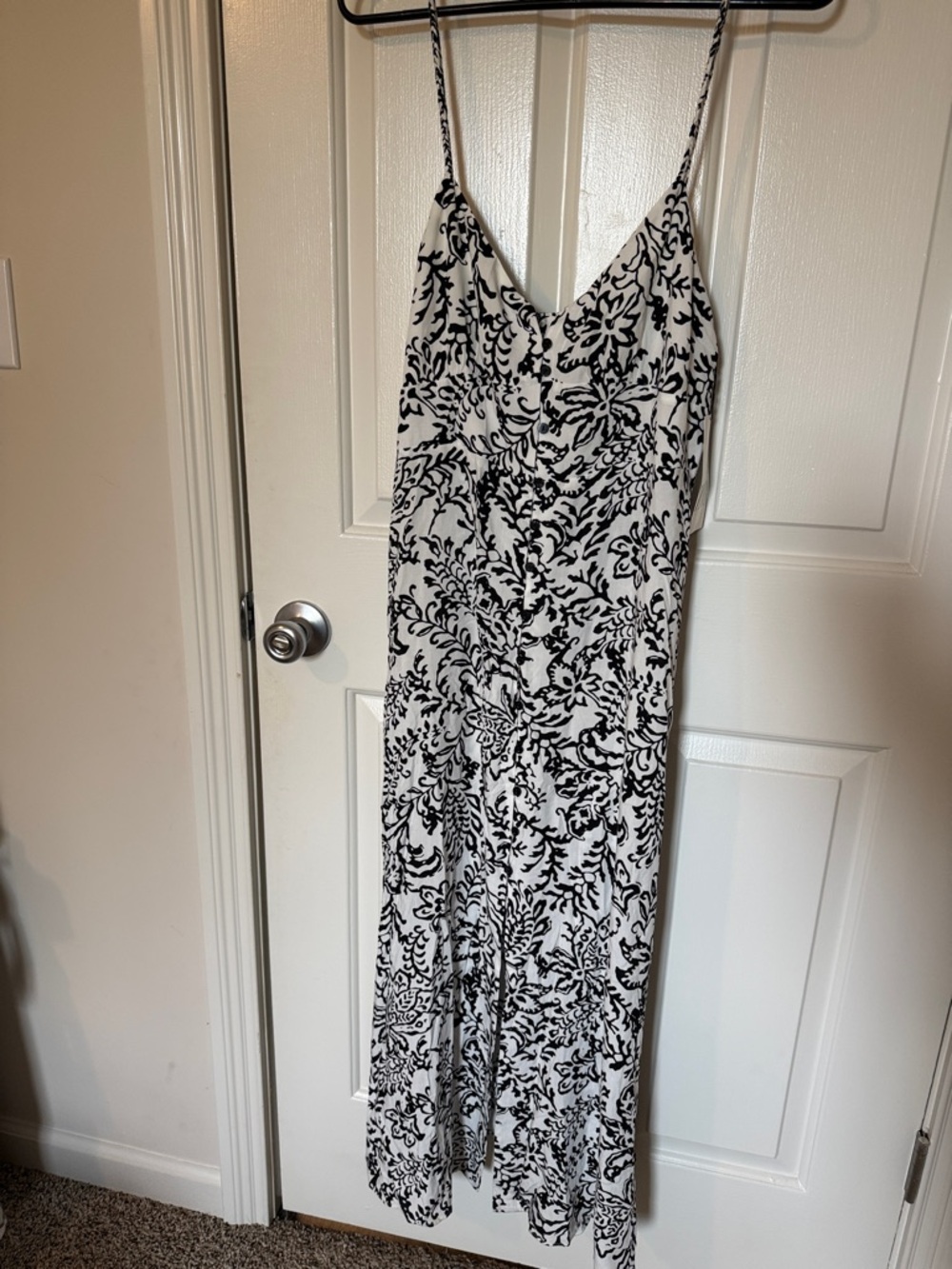 ZARA Black & White Floral Maxi Dress size Lg